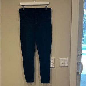Women's Dark Blue Jeans